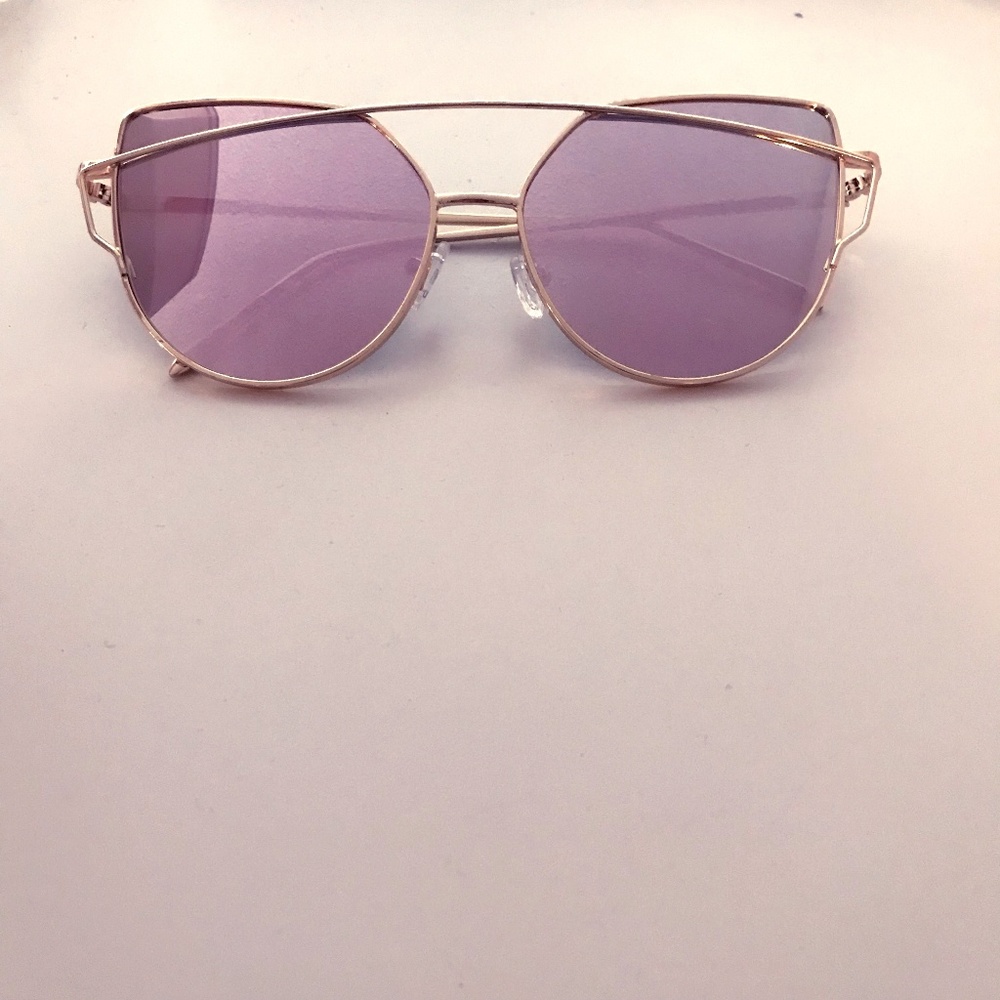 Fun Gold Sunnies